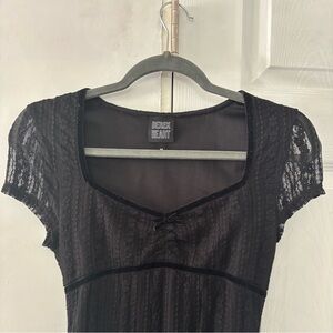 Derek Heart Black Short Sleeve Body-con dress with Lace details